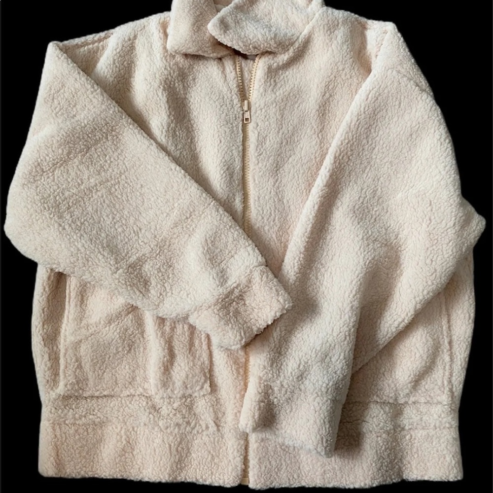 🆕Victoria Secret Sherpa Jacket - Picture 3 of 4